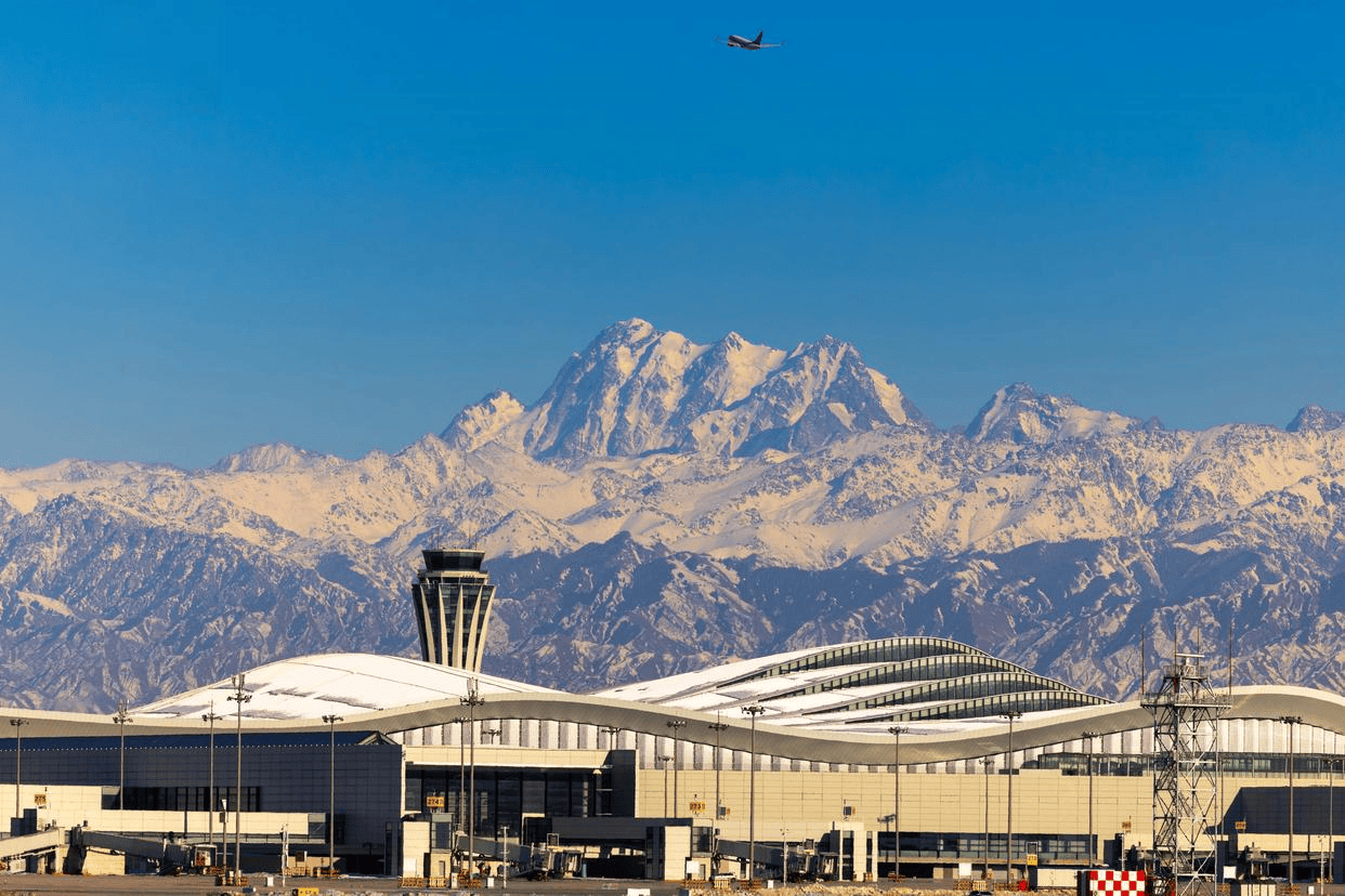 乌鲁木齐国际航空货运枢纽能级跃升,打造亚欧黄金航路新标杆