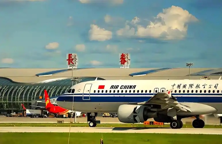 长春龙嘉国际机场航空货运业务实现新跨越,区域经济“空中动脉”持续赋能