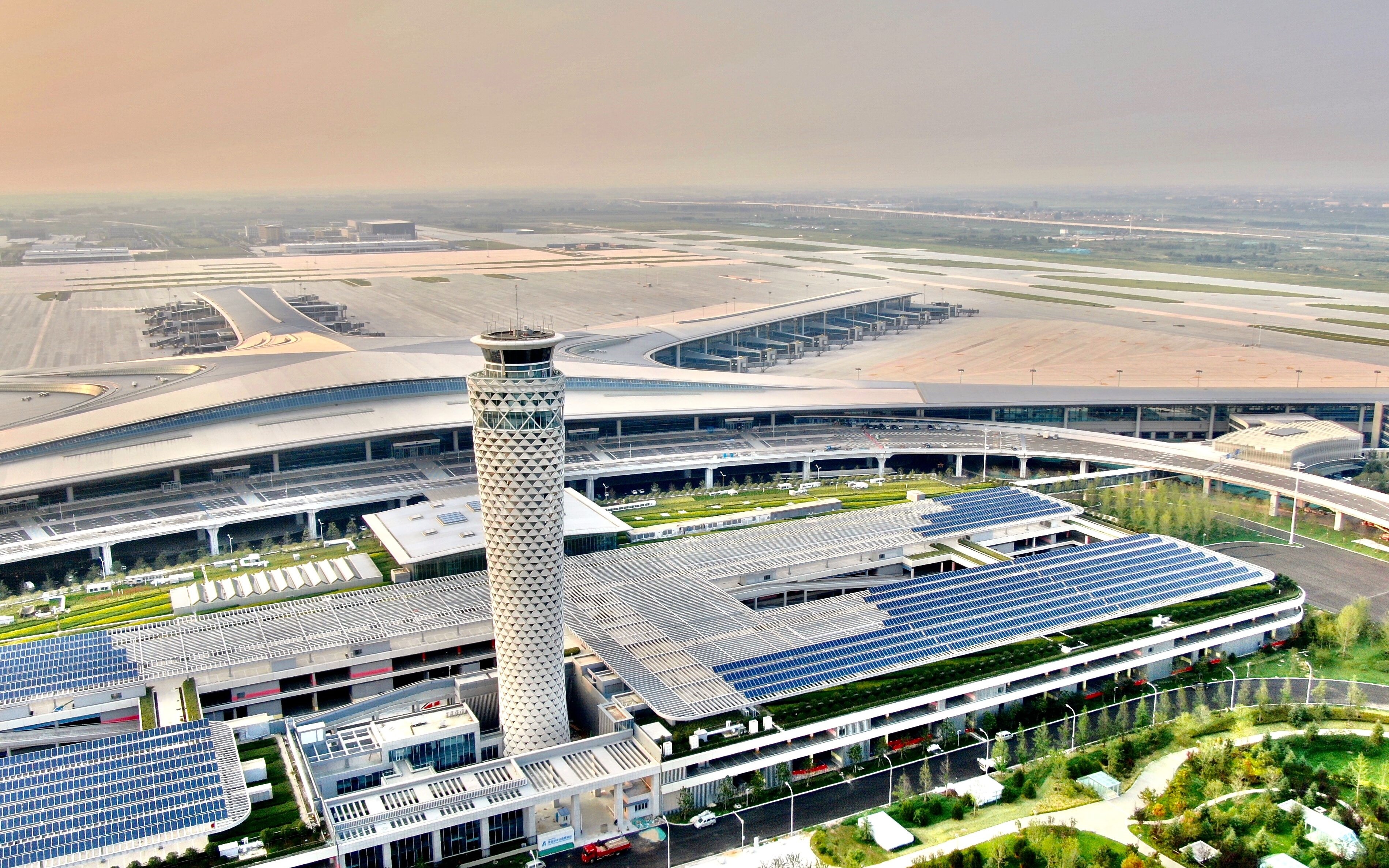 深化“空中丝路”合作 中纳民航局共推货运便利化措施