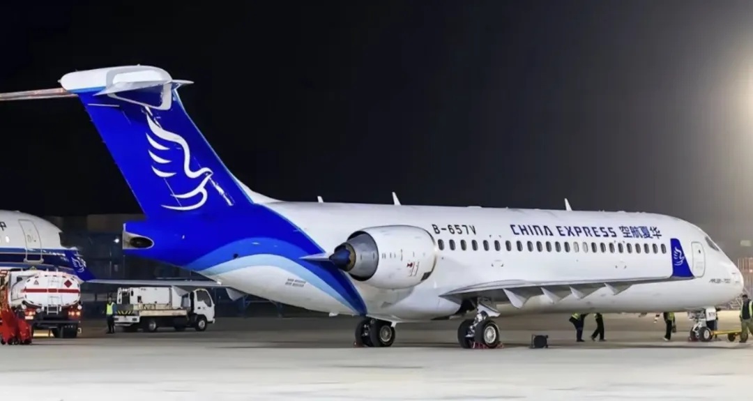 华夏航空新疆高频运营模式引发关注 国产飞机高密度执飞凸显支线航空网络效率